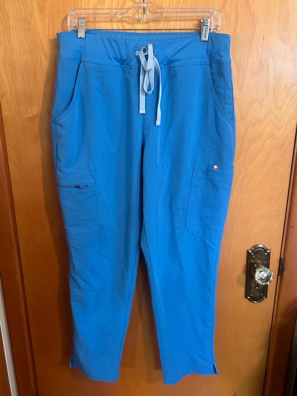 FIGS Women’s Yola Scrub Pant Capri Blue